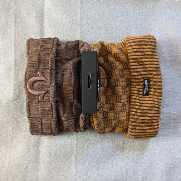 True Religion Fleece Lined Set Of Two Beanie Hats NEW! - Picture 3 of 4